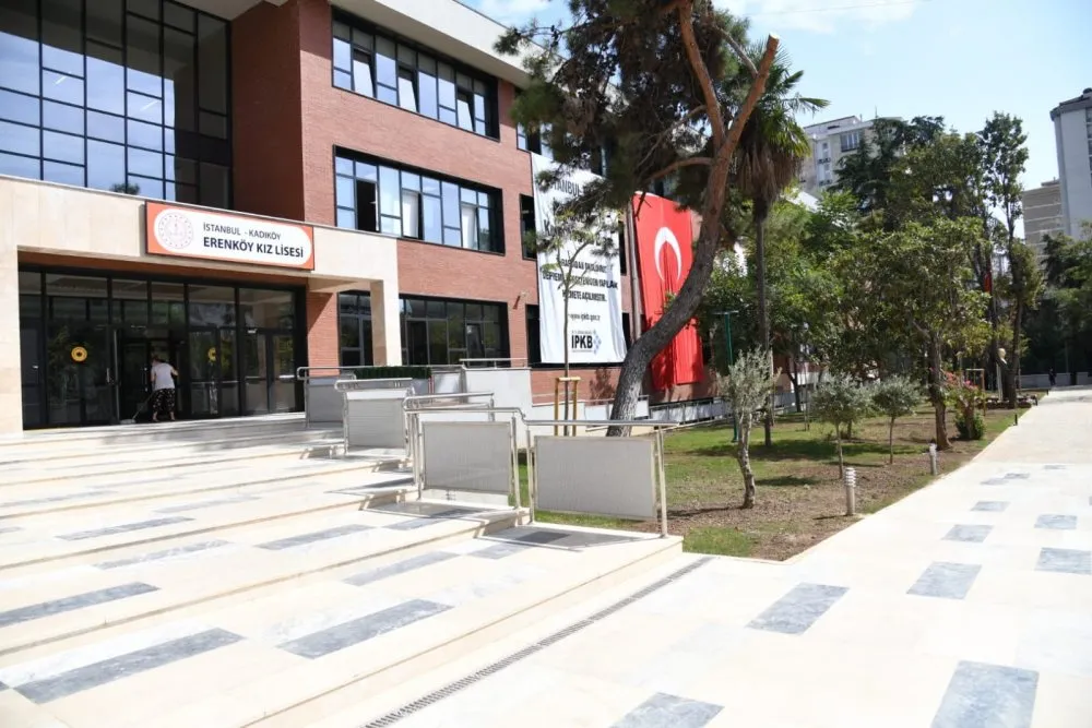 Erenköy Kız Lisesi Wellini alüminyum radyatör uygulaması