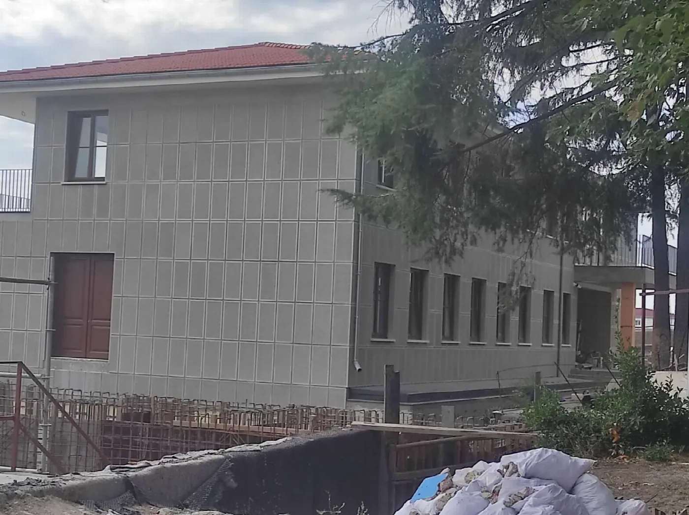 İstanbul Üniversitesi-Cerrahpaşa İdari Bina Restorasyonu radyatör uygulaması 11