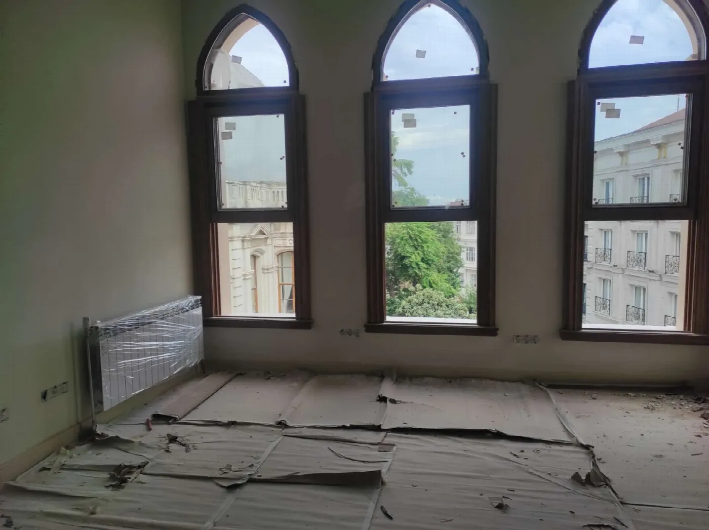 İstanbul Üniversitesi-Cerrahpaşa İdari Bina Restorasyonu radyatör uygulaması 3
