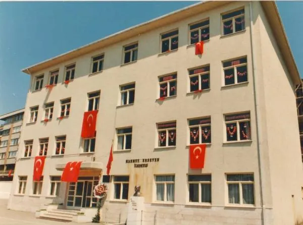Mahmut Erseven İlkokulu Wellini alüminyum radyatör uygulaması