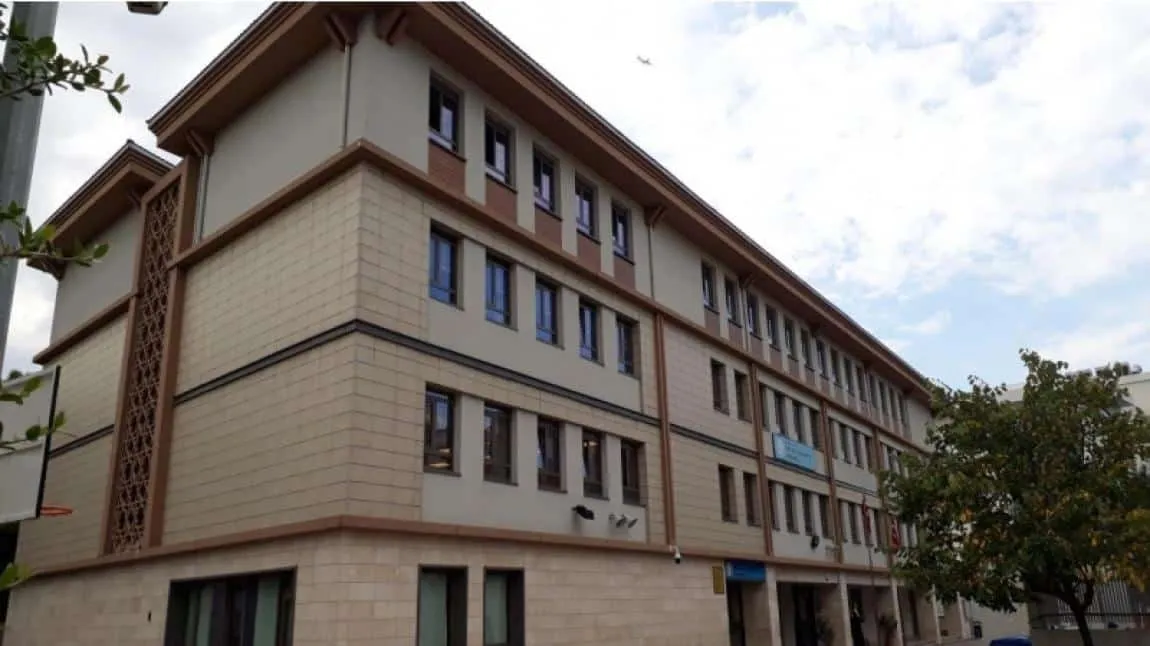 Neslişah İmam Hatip Ortaokulu Wellini alüminyum radyatör uygulaması