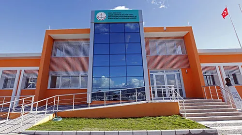 Yaşar Eğitim ve Kültür Vakfı Wellini alüminyum radyatör uygulaması